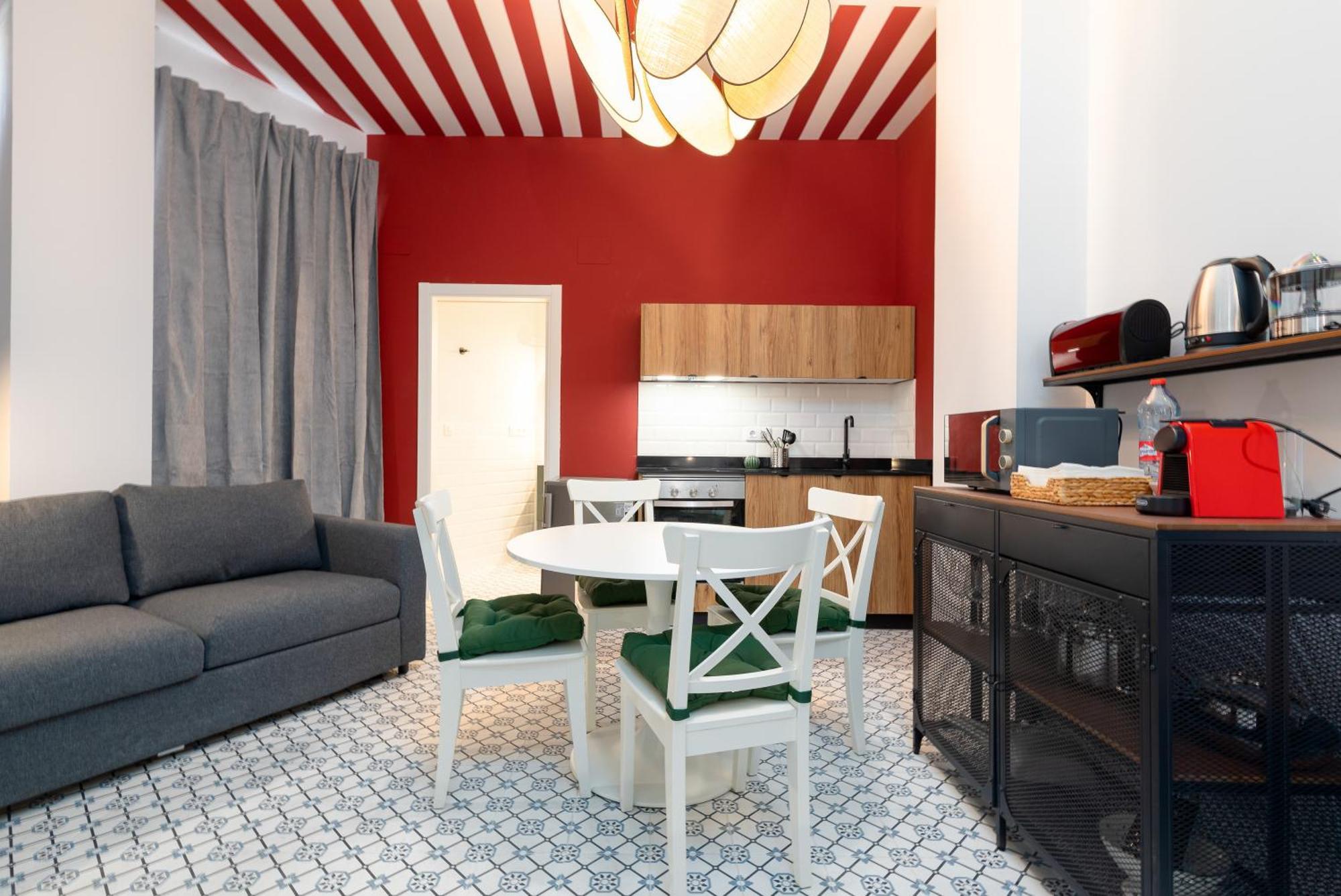 The Little Village Apartments Valenza Esterno foto