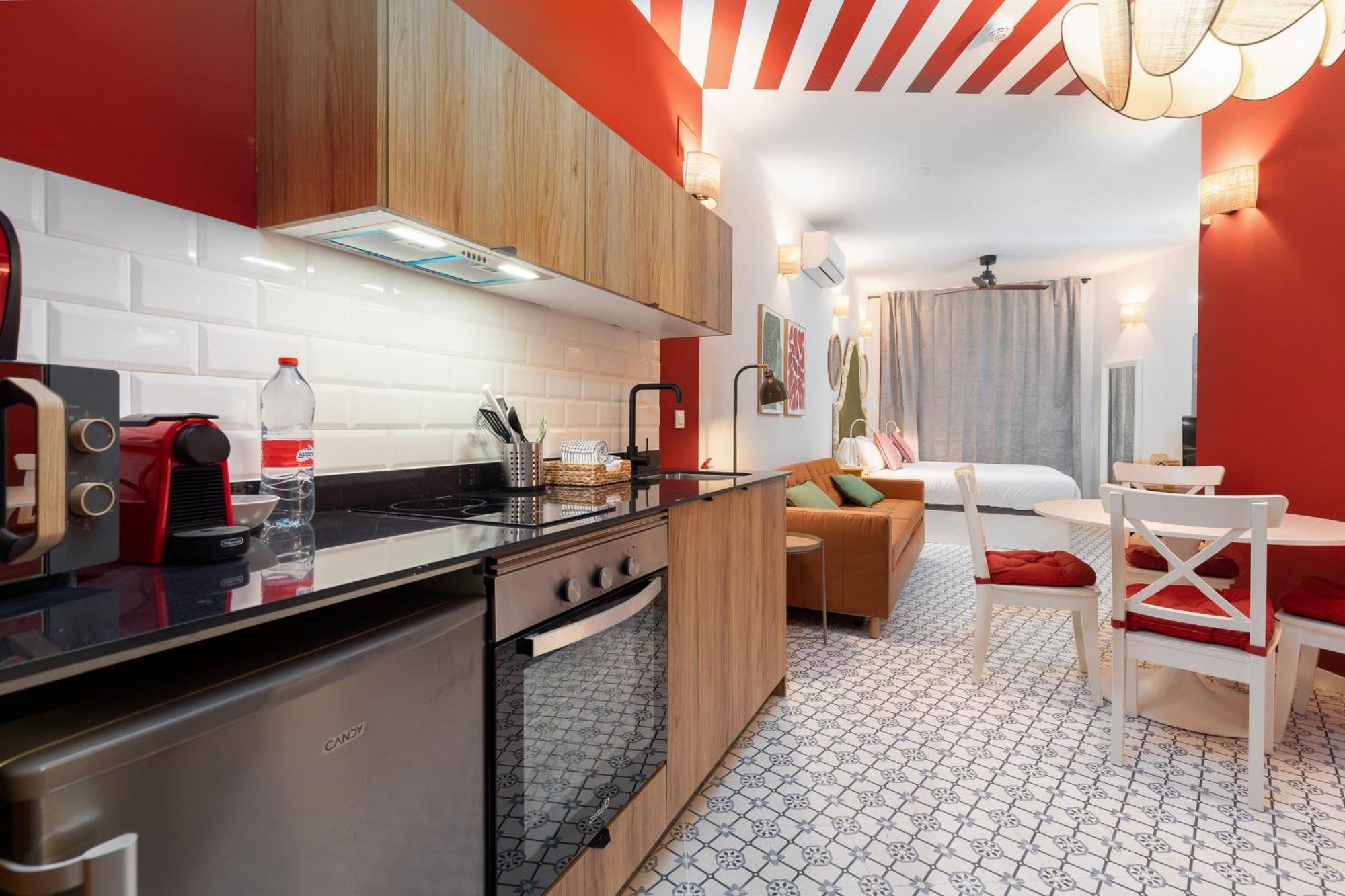 The Little Village Apartments Valenza Esterno foto