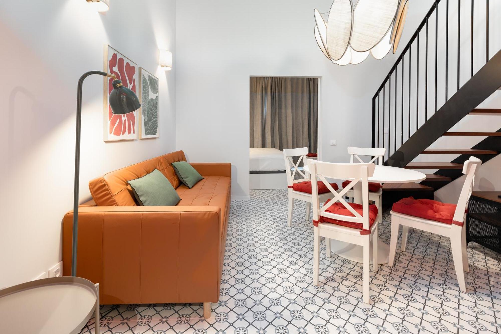 The Little Village Apartments Valenza Esterno foto
