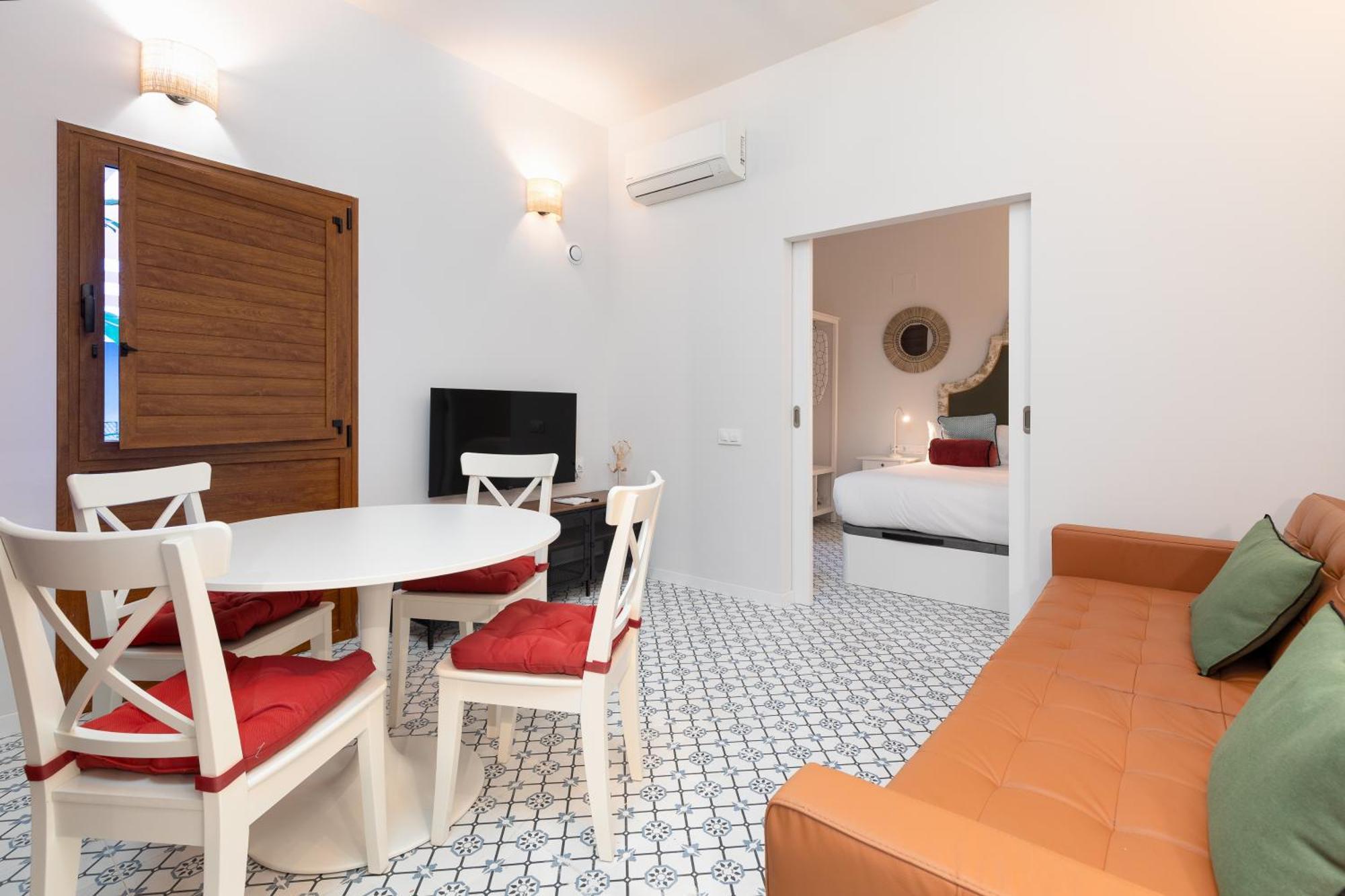 The Little Village Apartments Valenza Esterno foto
