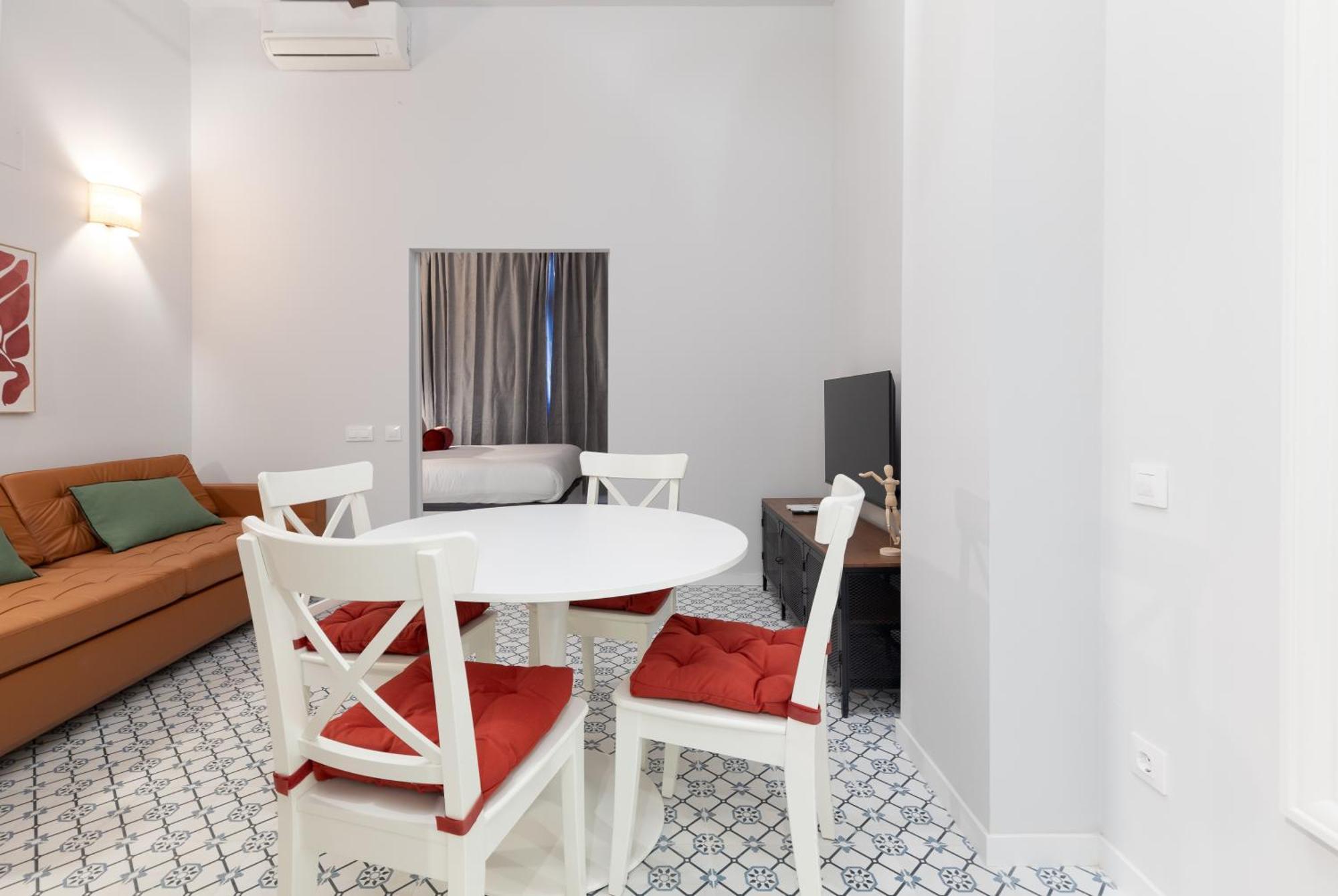 The Little Village Apartments Valenza Esterno foto